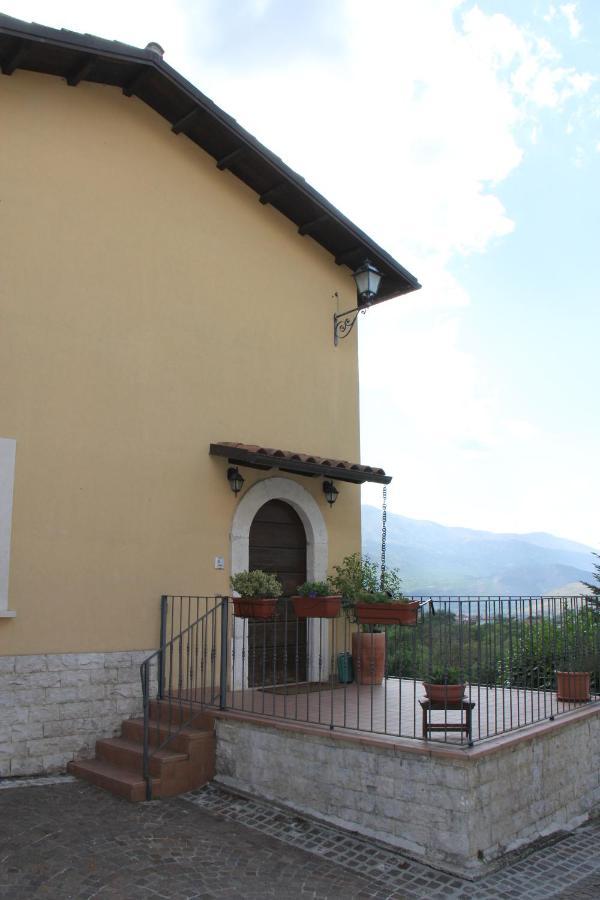 Il Pagliarello Di Villa San Giovanni San Demetrio ne' Vestini Exterior foto